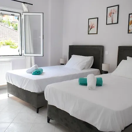 Nicol's View House Apartment